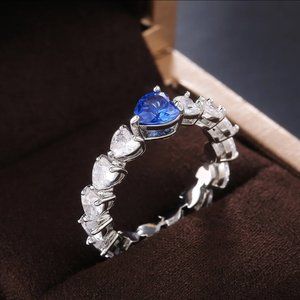 Fashion Silver Heart Crystal Ring